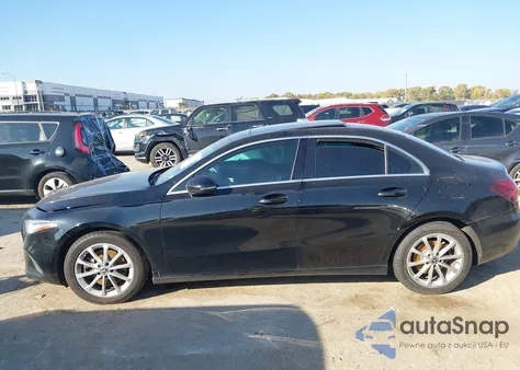 2019 Mercedes-Benz A 220 4Matic из США, поврежденный, VIN WDD3G4FB1KW023219